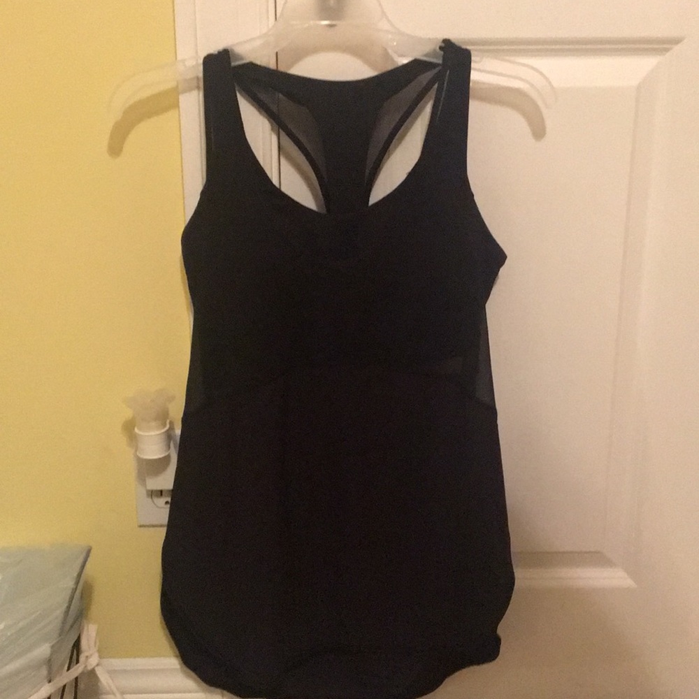 Lululemon tank top with built in sports bra